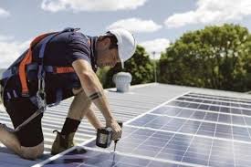 DIPLOMA IN SENIOR SOLAR PHOTOVOLTAIC TECHNICIAN